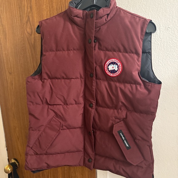Canada Goose Jackets & Blazers - Canada goose gilet
